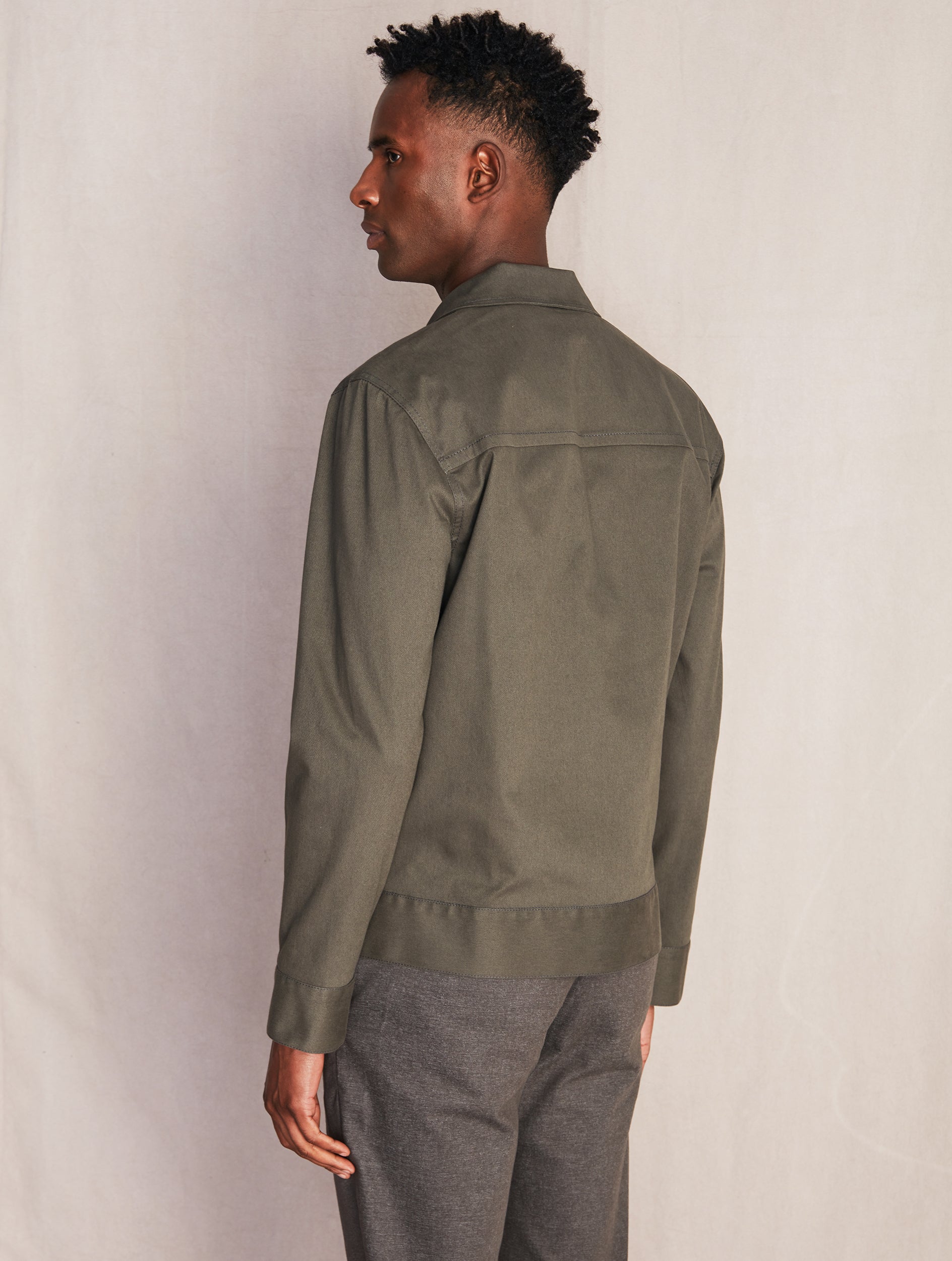 https://cdn.shopify.com/s/files/1/0330/5773/4715/files/Merino3339_A_18888235-9c6e-41ba-8bf8-7ca14cfcdead.jpg?v=1686079921